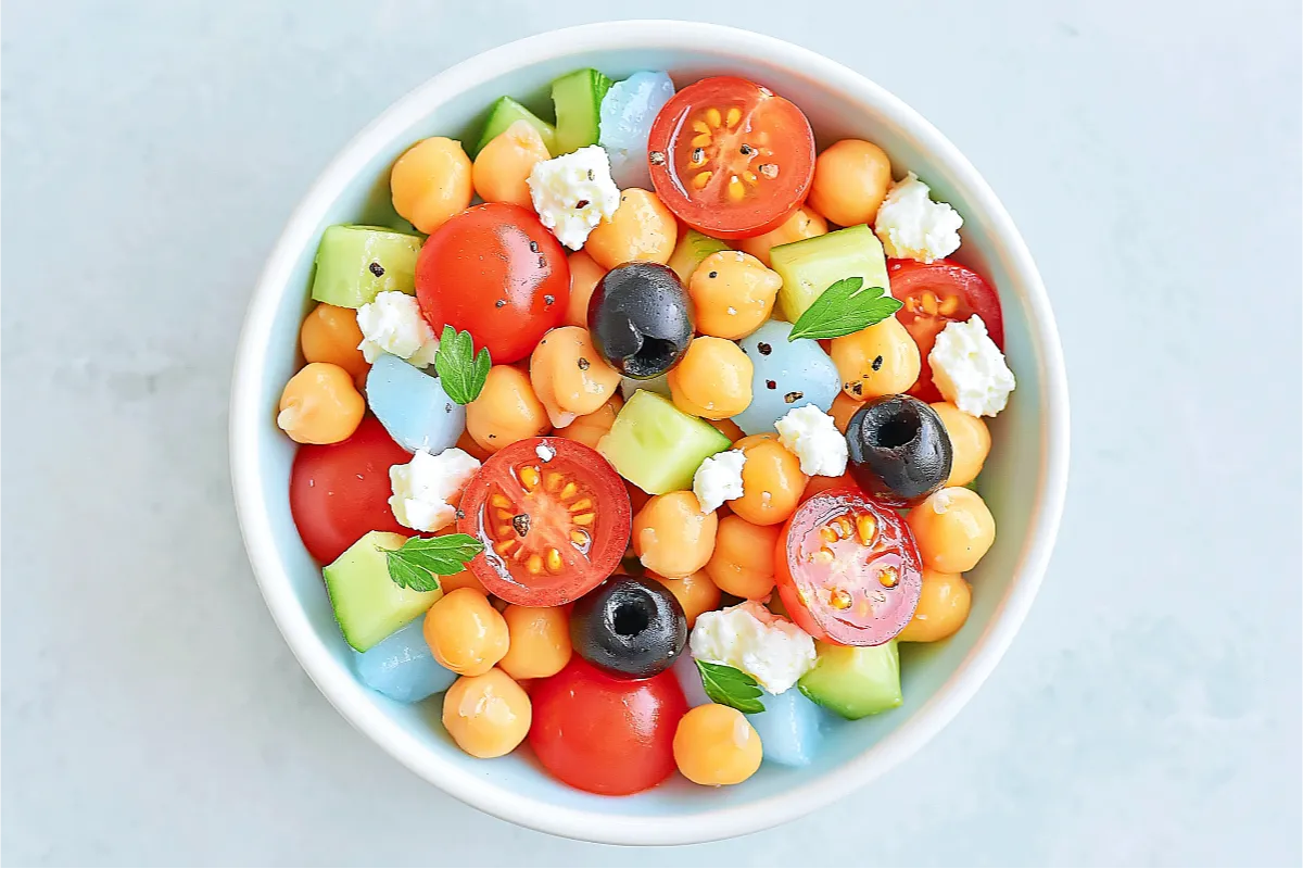 Mediterranean Chickpea Salad